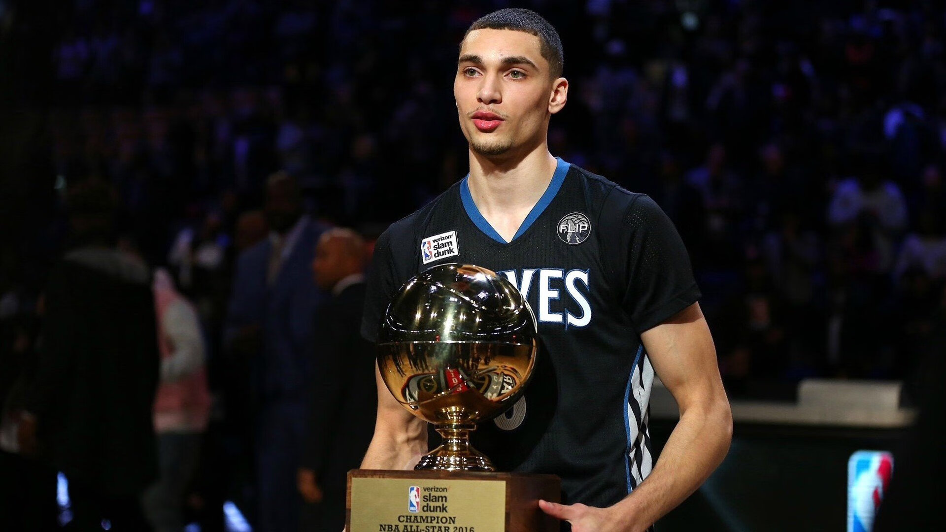 掘金主帅马龙：约基奇是不可思议的球员，马龙 里约